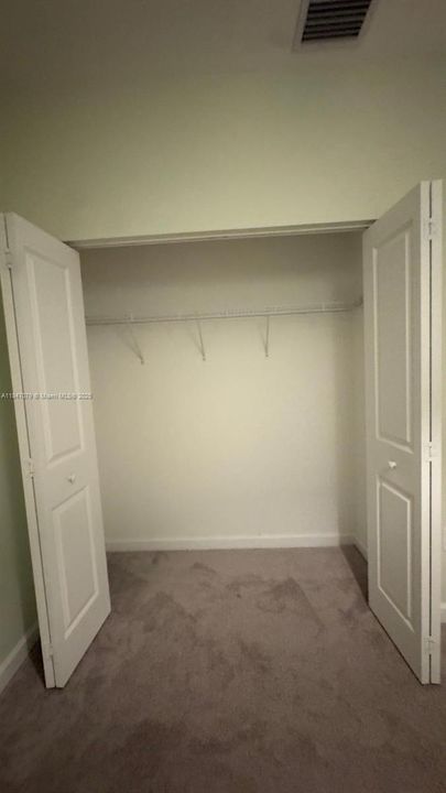 Недавно продано: $455,000 (3 спален, 2 ванн, 1832 Квадратных фут)