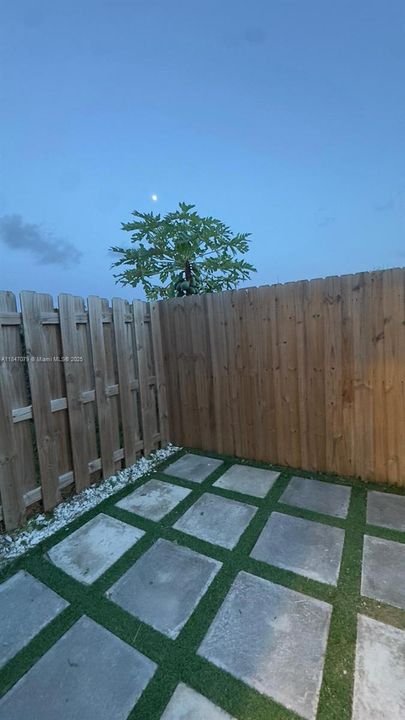 Недавно продано: $455,000 (3 спален, 2 ванн, 1832 Квадратных фут)