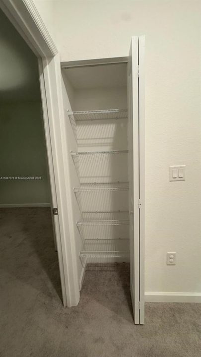 Недавно продано: $455,000 (3 спален, 2 ванн, 1832 Квадратных фут)