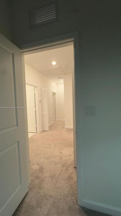 Недавно продано: $455,000 (3 спален, 2 ванн, 1832 Квадратных фут)