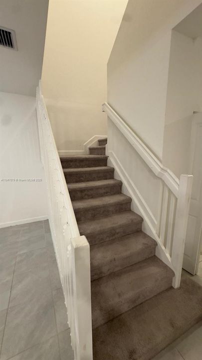 Недавно продано: $455,000 (3 спален, 2 ванн, 1832 Квадратных фут)