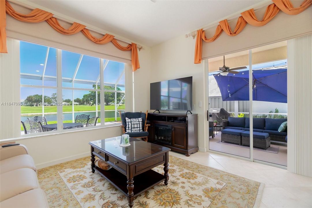 For Sale: $849,500 (3 beds, 3 baths, 2032 Square Feet)