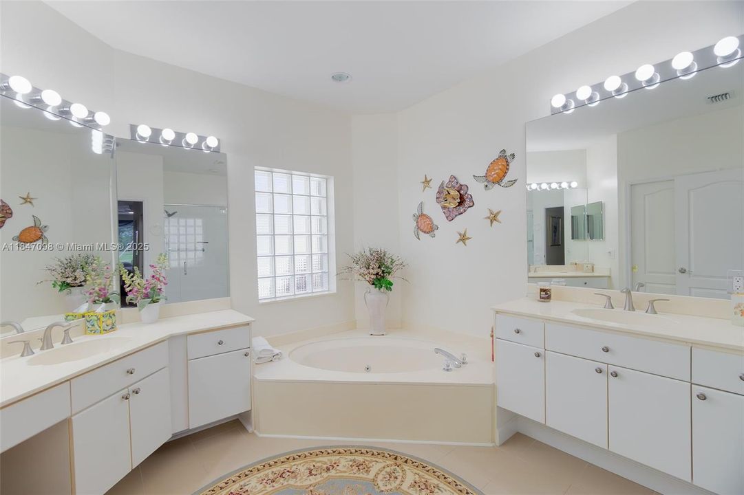 For Sale: $849,500 (3 beds, 3 baths, 2032 Square Feet)