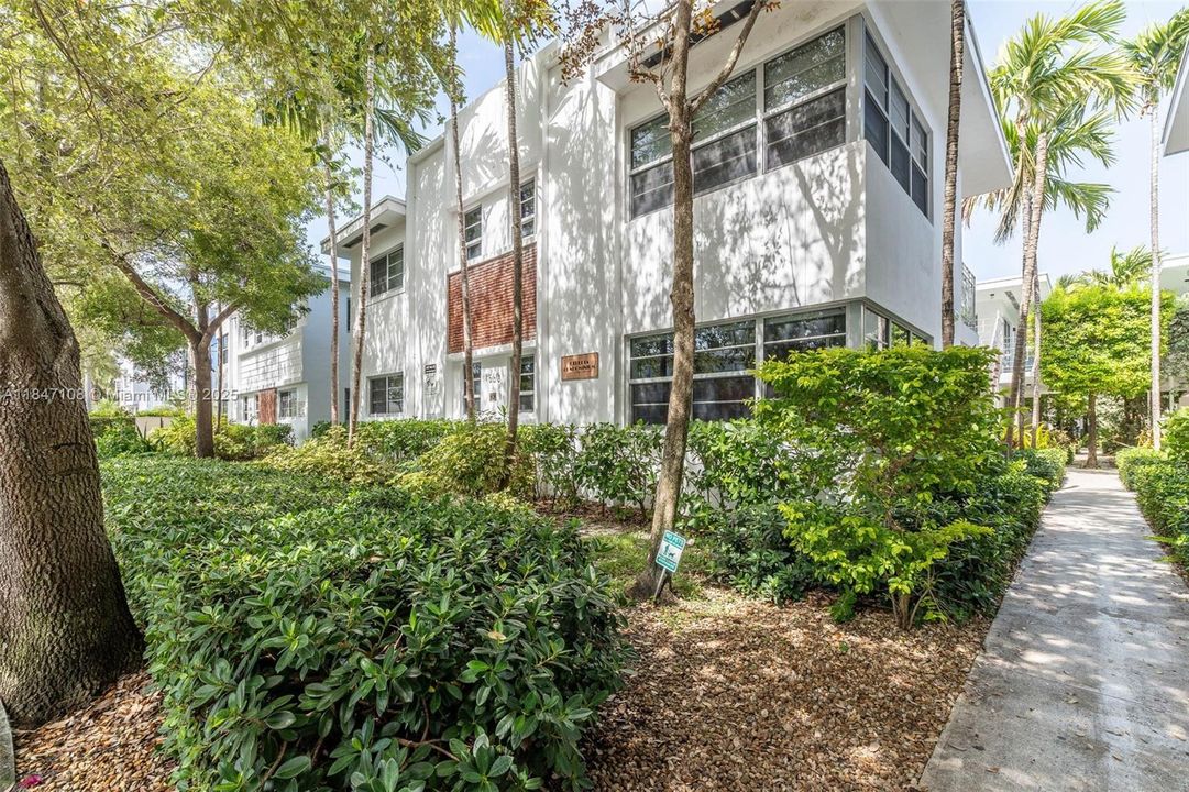 Recently Sold: $225,000 (1 beds, 1 baths, 436 Square Feet)