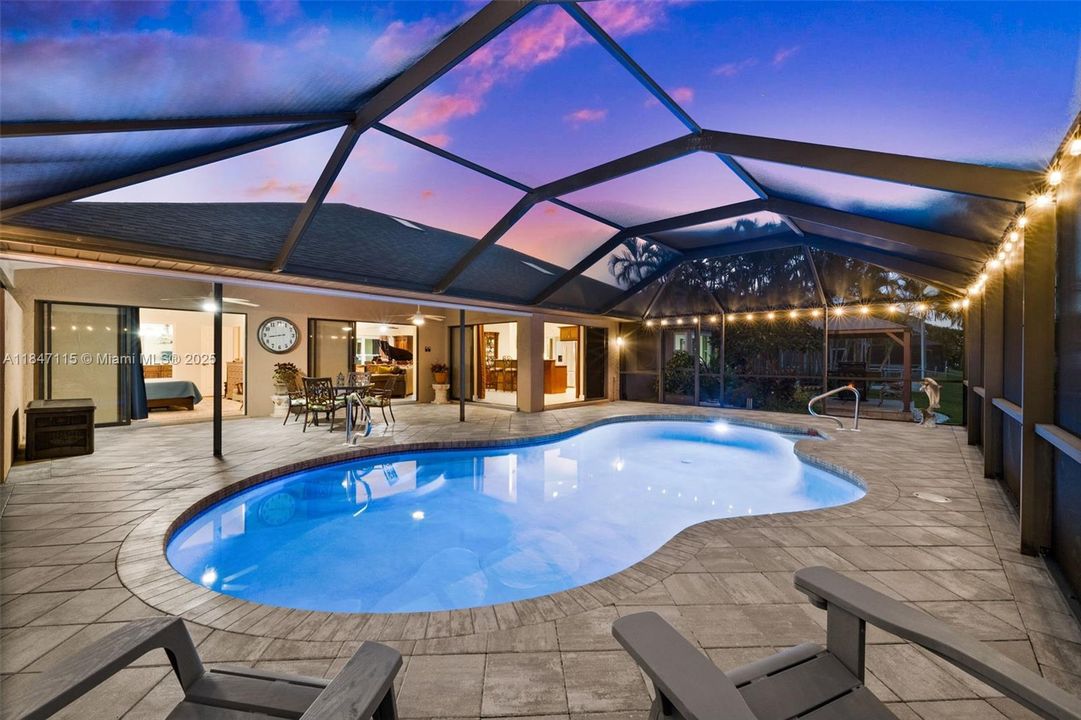 Pool is all screened in, and ready for an evening dip