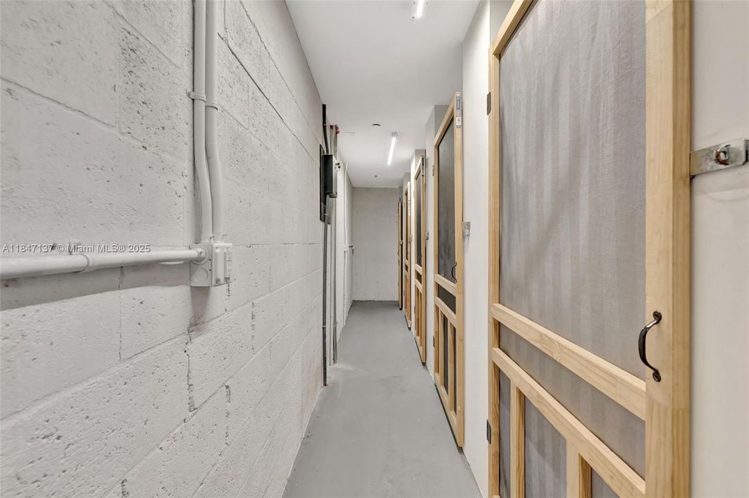 待售: $239,000 (2 贝兹, 2 浴室, 992 平方英尺)