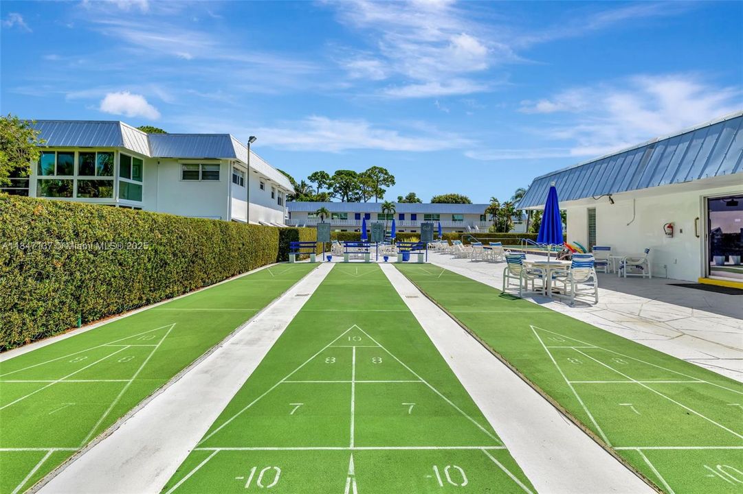 待售: $239,000 (2 贝兹, 2 浴室, 992 平方英尺)