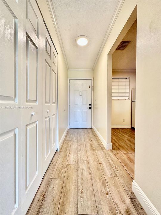 Activo con contrato: $225,000 (2 camas, 2 baños, 926 Pies cuadrados)