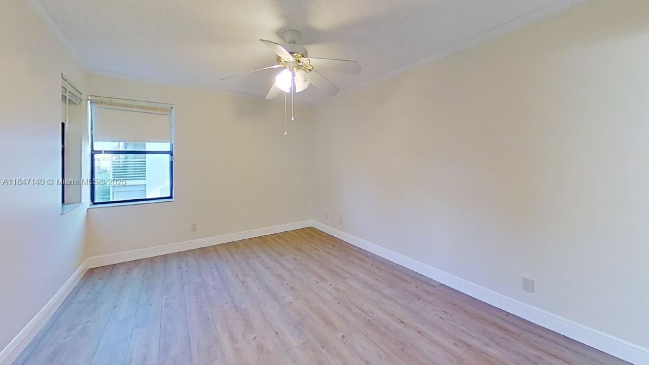 Activo con contrato: $225,000 (2 camas, 2 baños, 926 Pies cuadrados)