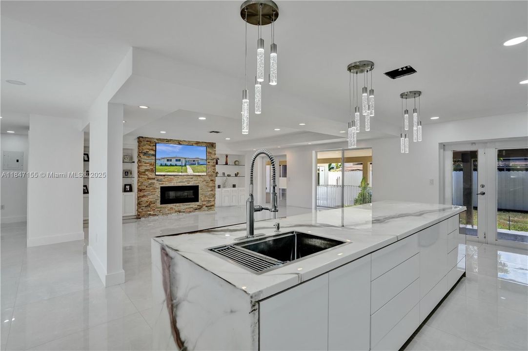 Living room/Dining Area & Kitchen Digitally Cleared for Staging