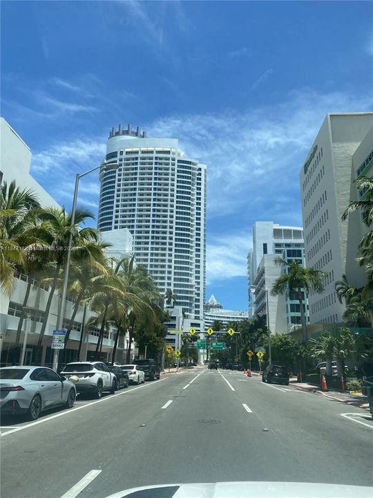 For Sale: $2,700,000 (2 beds, 3 baths, 1557 Square Feet)