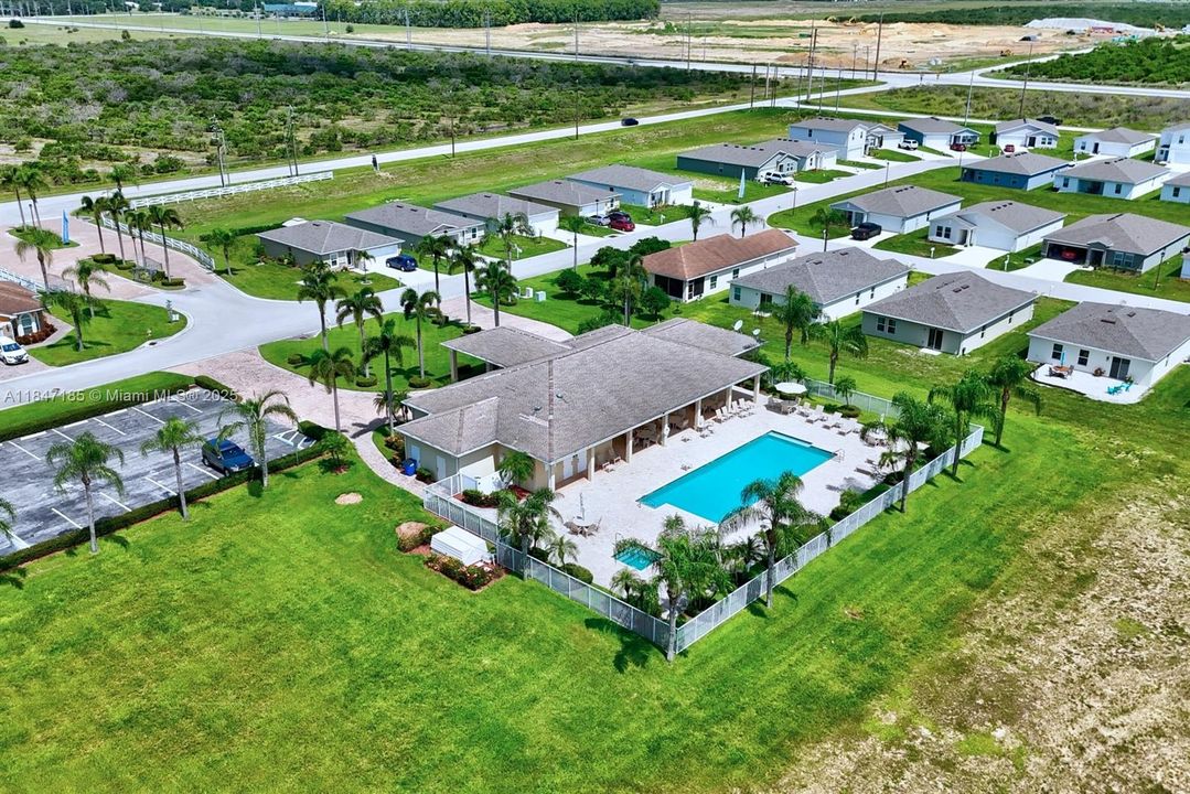 На продажу: $270,000 (3 спален, 2 ванн, 1719 Квадратных фут)