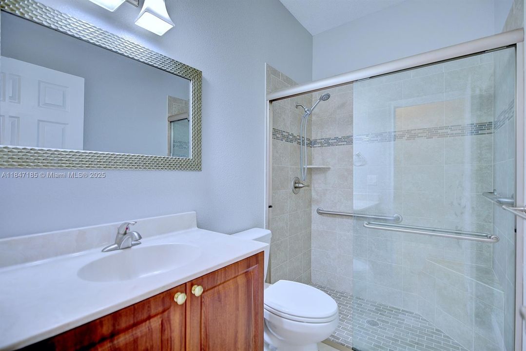 На продажу: $270,000 (3 спален, 2 ванн, 1719 Квадратных фут)