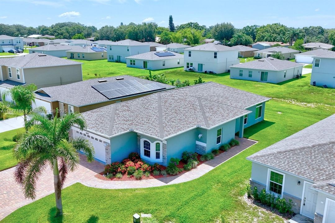 На продажу: $270,000 (3 спален, 2 ванн, 1719 Квадратных фут)