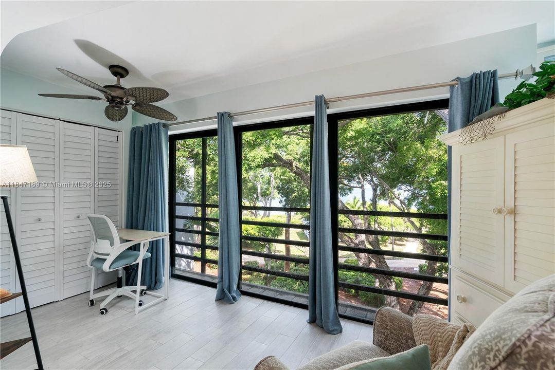 For Sale: $930,500 (2 beds, 2 baths, 1423 Square Feet)