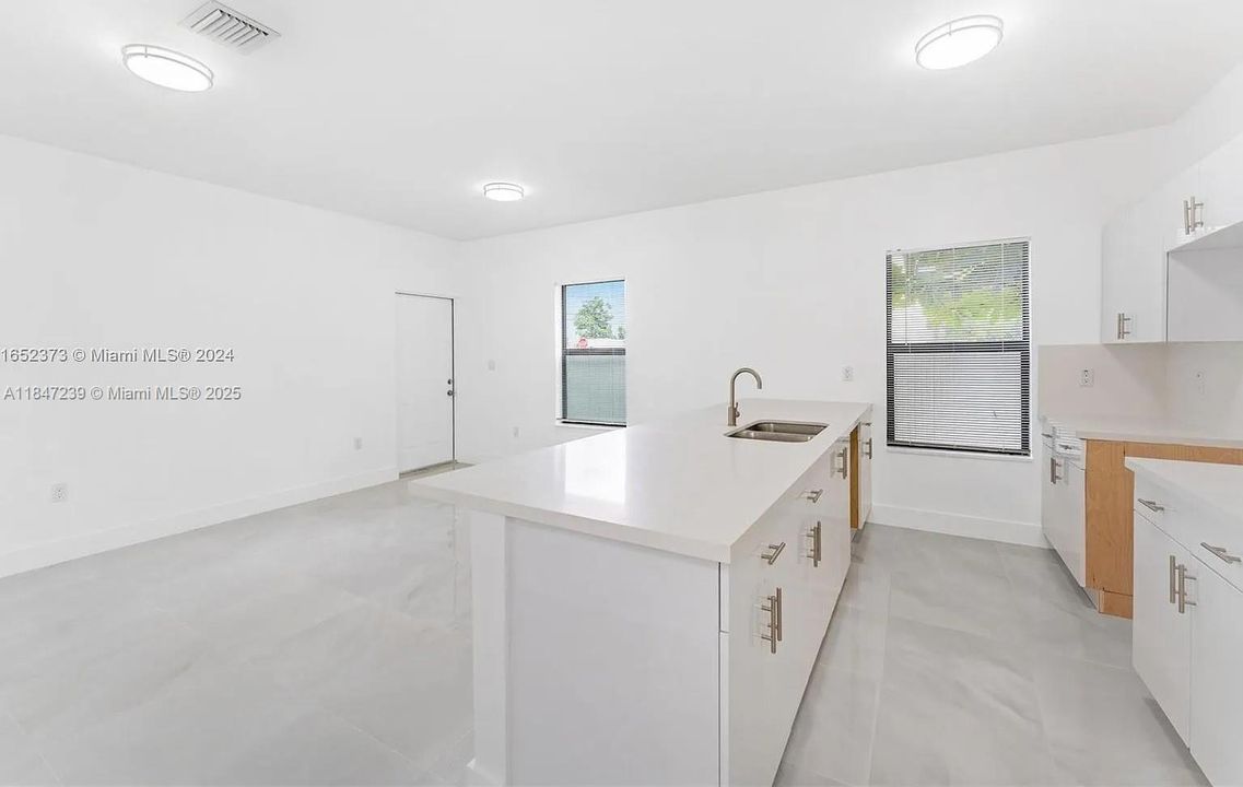 Activo con contrato: $189,000 (0.12 acres)