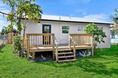 最近售出: $339,900 (3 贝兹, 1 浴室, 936 平方英尺)