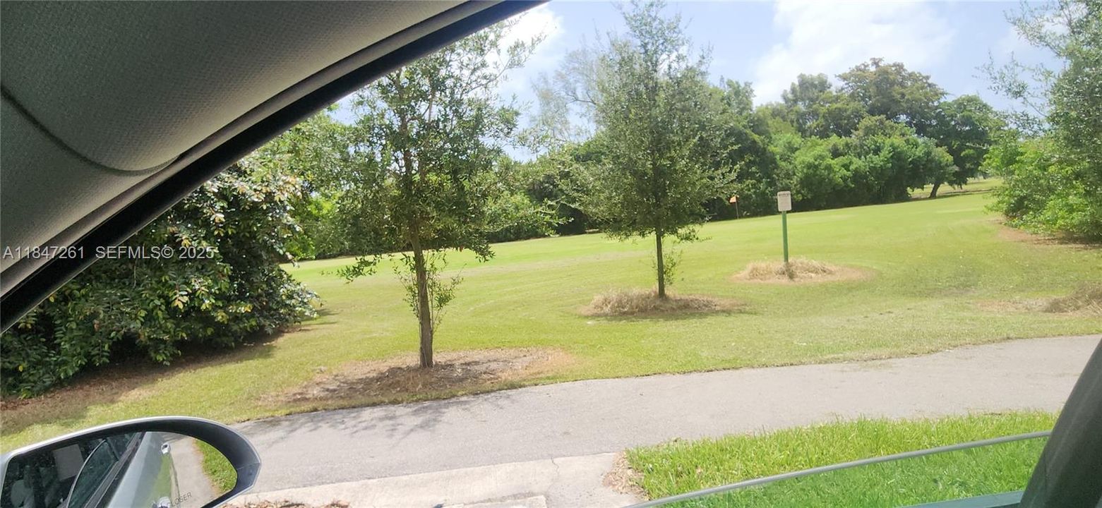 newer public gold course just a hip hop drive away or could walk