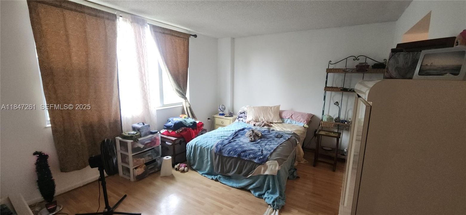 the sky is the limit what you can do with this large area room