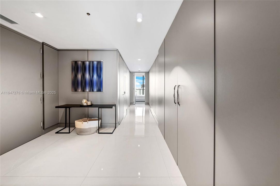 En Venta: $5,150,000 (3 camas, 3 baños, 2271 Pies cuadrados)