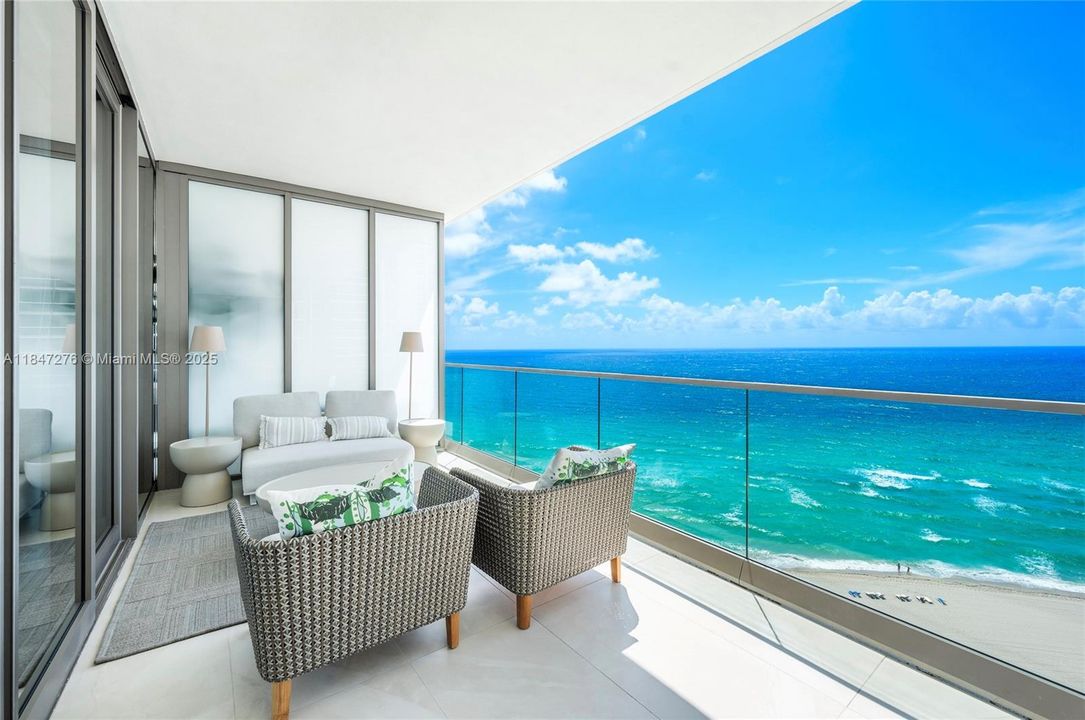 En Venta: $5,150,000 (3 camas, 3 baños, 2271 Pies cuadrados)