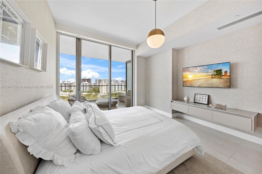 En Venta: $5,150,000 (3 camas, 3 baños, 2271 Pies cuadrados)