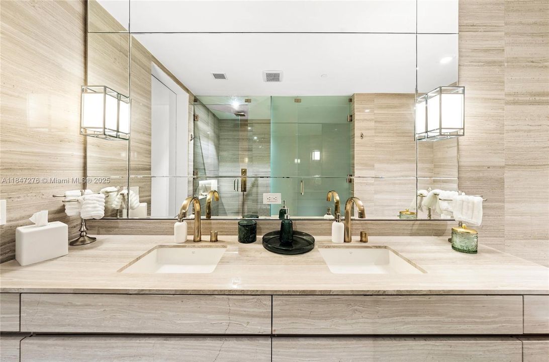 En Venta: $5,150,000 (3 camas, 3 baños, 2271 Pies cuadrados)