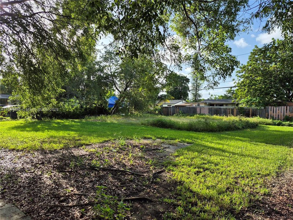 En Venta: $155,000 (0.17 acres)