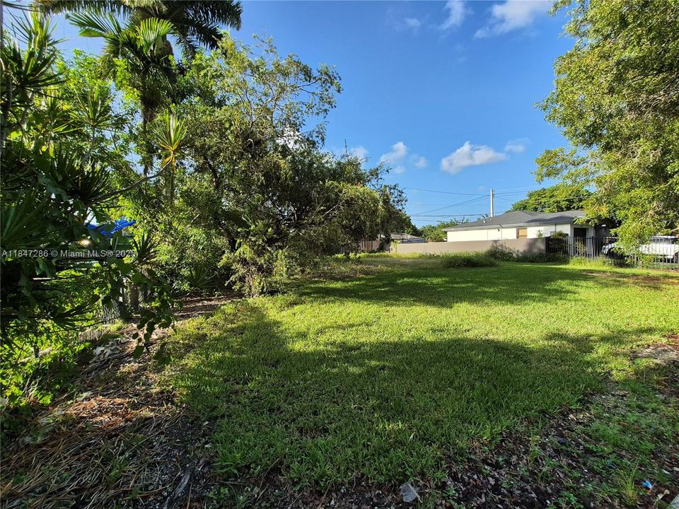 En Venta: $155,000 (0.17 acres)