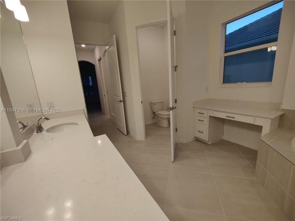 For Rent: $4,700 (3 beds, 3 baths, 0 Square Feet)