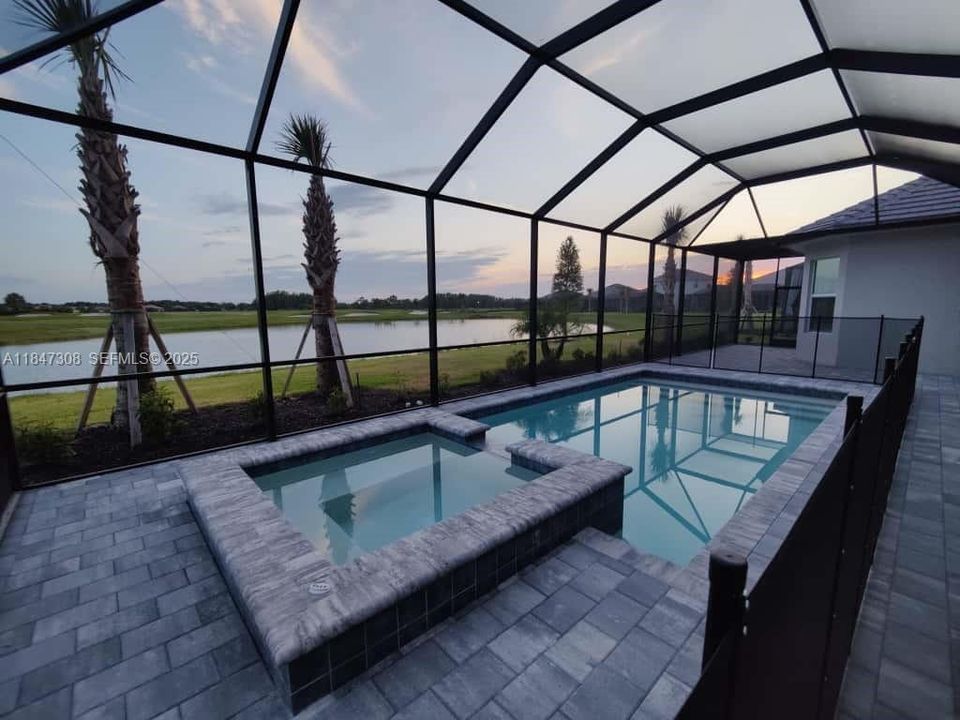 For Rent: $4,700 (3 beds, 3 baths, 0 Square Feet)