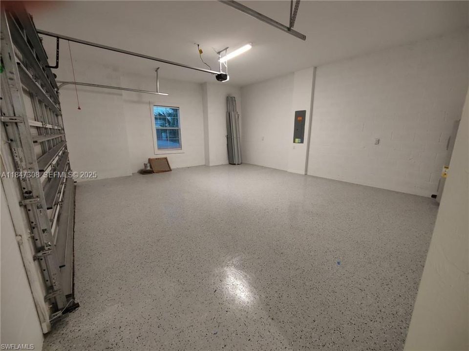 For Rent: $4,700 (3 beds, 3 baths, 0 Square Feet)