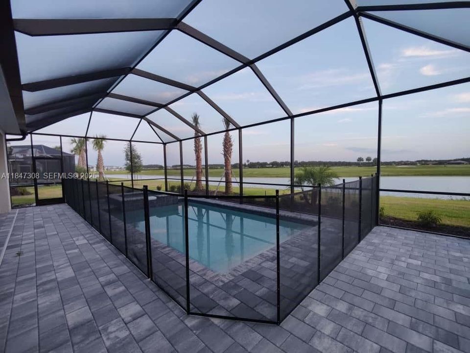 For Rent: $4,700 (3 beds, 3 baths, 0 Square Feet)