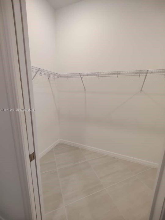 For Rent: $4,700 (3 beds, 3 baths, 0 Square Feet)