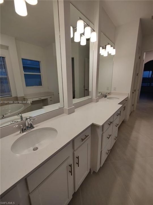 For Rent: $4,700 (3 beds, 3 baths, 0 Square Feet)