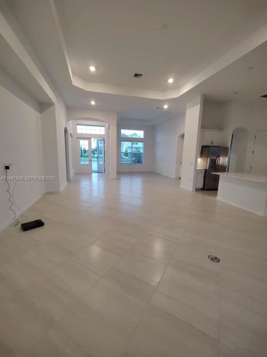 For Rent: $4,700 (3 beds, 3 baths, 0 Square Feet)