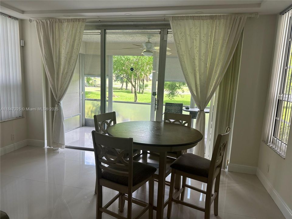 Active With Contract: $2,600 (3 beds, 2 baths, 1620 Square Feet)