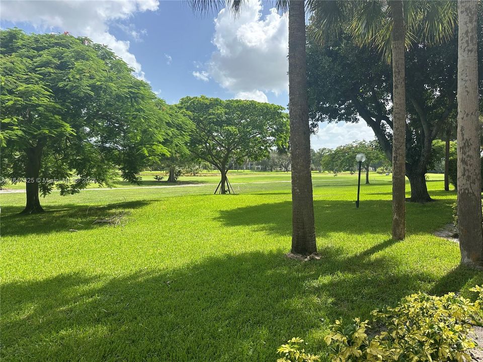 Active With Contract: $2,600 (3 beds, 2 baths, 1620 Square Feet)