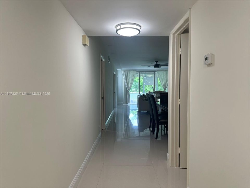 Active With Contract: $2,600 (3 beds, 2 baths, 1620 Square Feet)