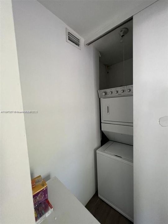 Recientemente alquilado: $5,200 (3 camas, 2 baños, 1522 Pies cuadrados)