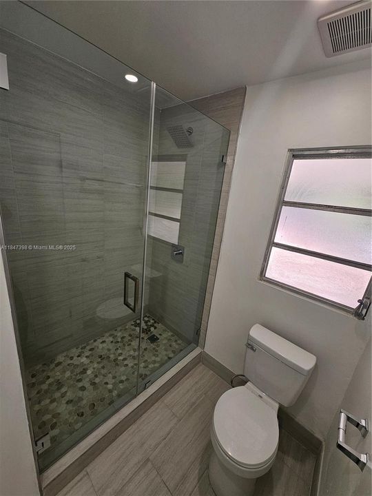 Active With Contract: $649,000 (4 beds, 2 baths, 1036 Square Feet)