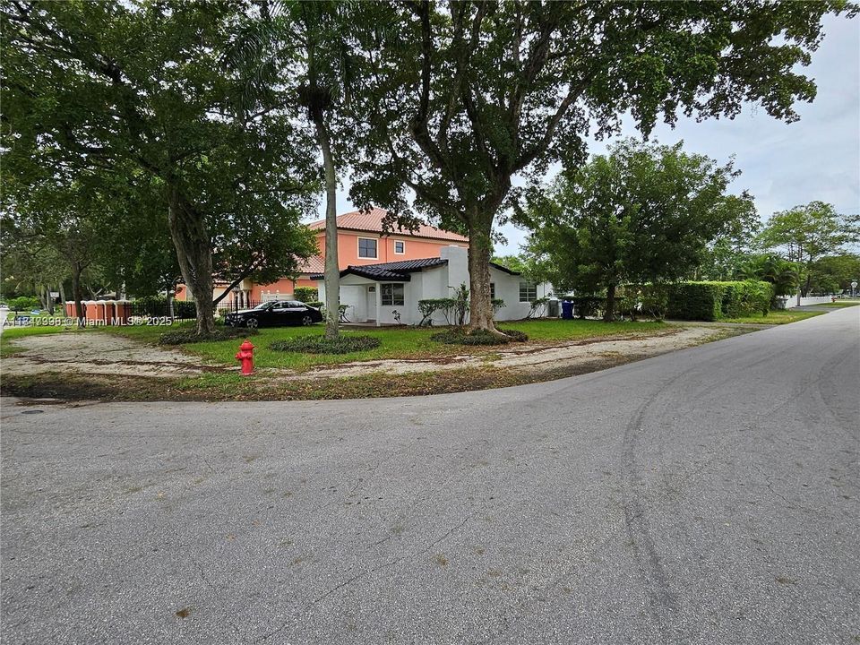 Active With Contract: $649,000 (4 beds, 2 baths, 1036 Square Feet)