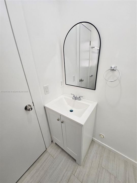 Active With Contract: $649,000 (4 beds, 2 baths, 1036 Square Feet)