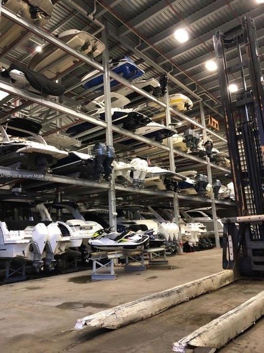 待售: $1,295 (没有数据)