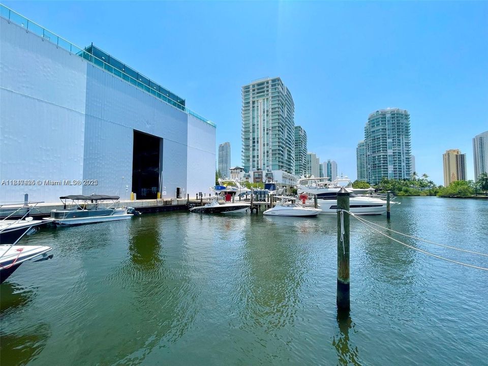 待售: $1,295 (没有数据)