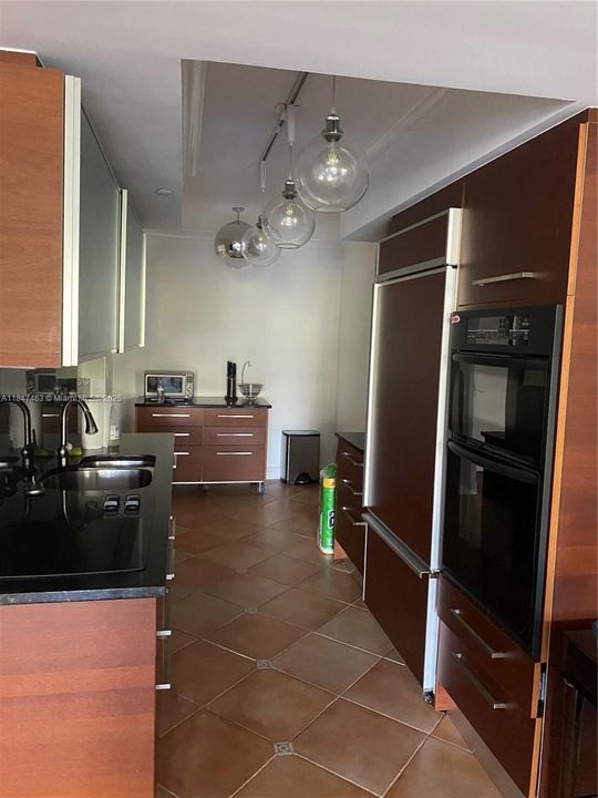 На продажу: $999,000 (3 спален, 3 ванн, 1571 Квадратных фут)