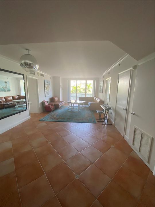 На продажу: $999,000 (3 спален, 3 ванн, 1571 Квадратных фут)