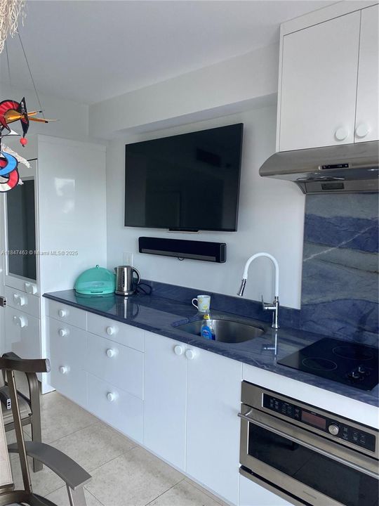 На продажу: $999,000 (3 спален, 3 ванн, 1571 Квадратных фут)