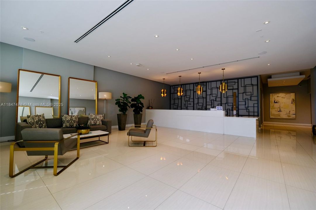 На продажу: $355,000 (1 спален, 1 ванн, 560 Квадратных фут)