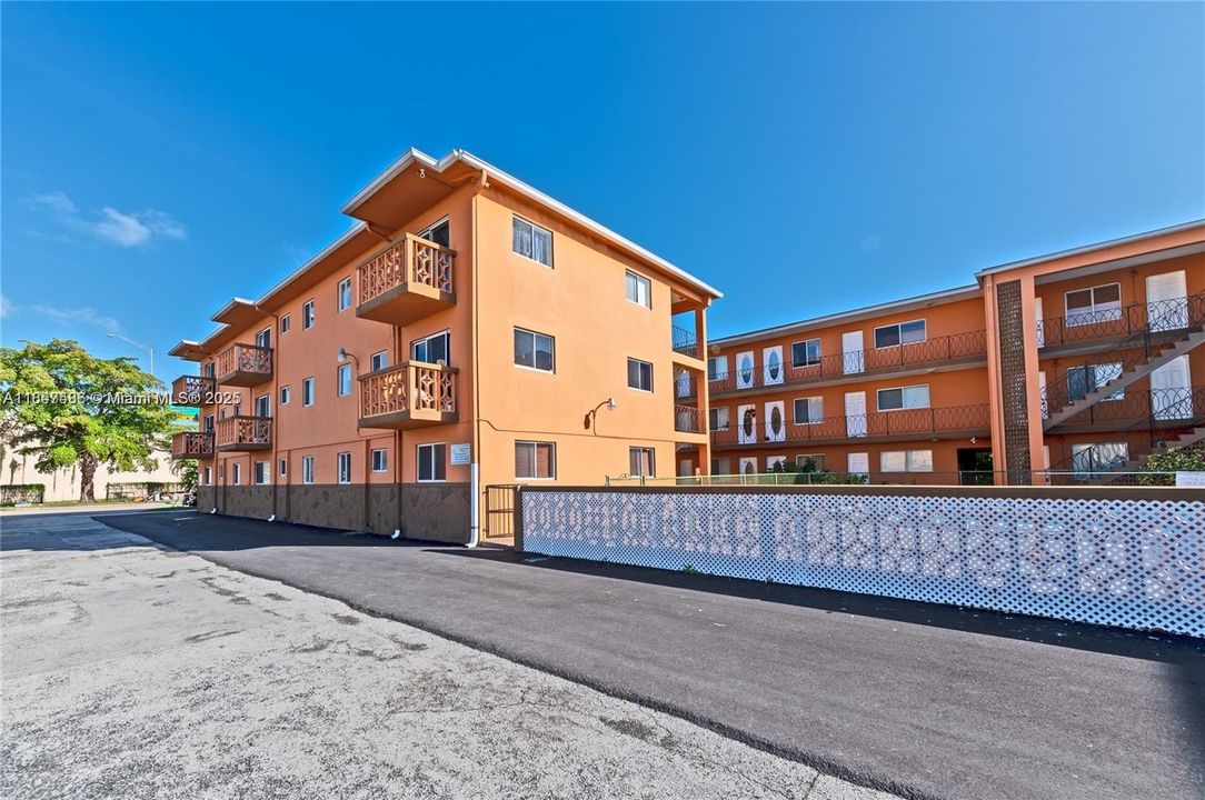 Activo con contrato: $174,900 (1 camas, 1 baños, 603 Pies cuadrados)